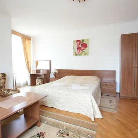 в центрі трускавця Affittacamere 3*