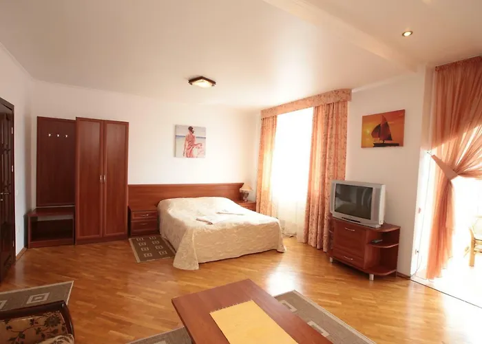 в центрі трускавця Affittacamere 3*